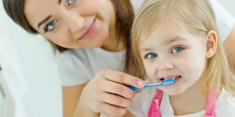 نحوه مراقبت از دندان کودکان