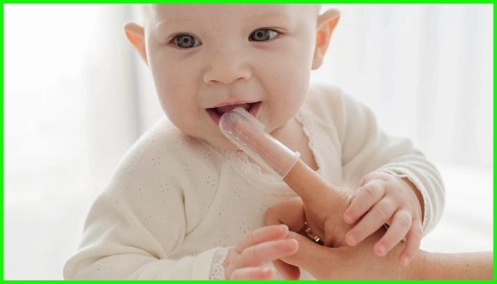 سن طبیعی برای شروع دندان درآوردن کودک